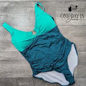 B2Prity Ring Front One Piece Swimsuit Size XL